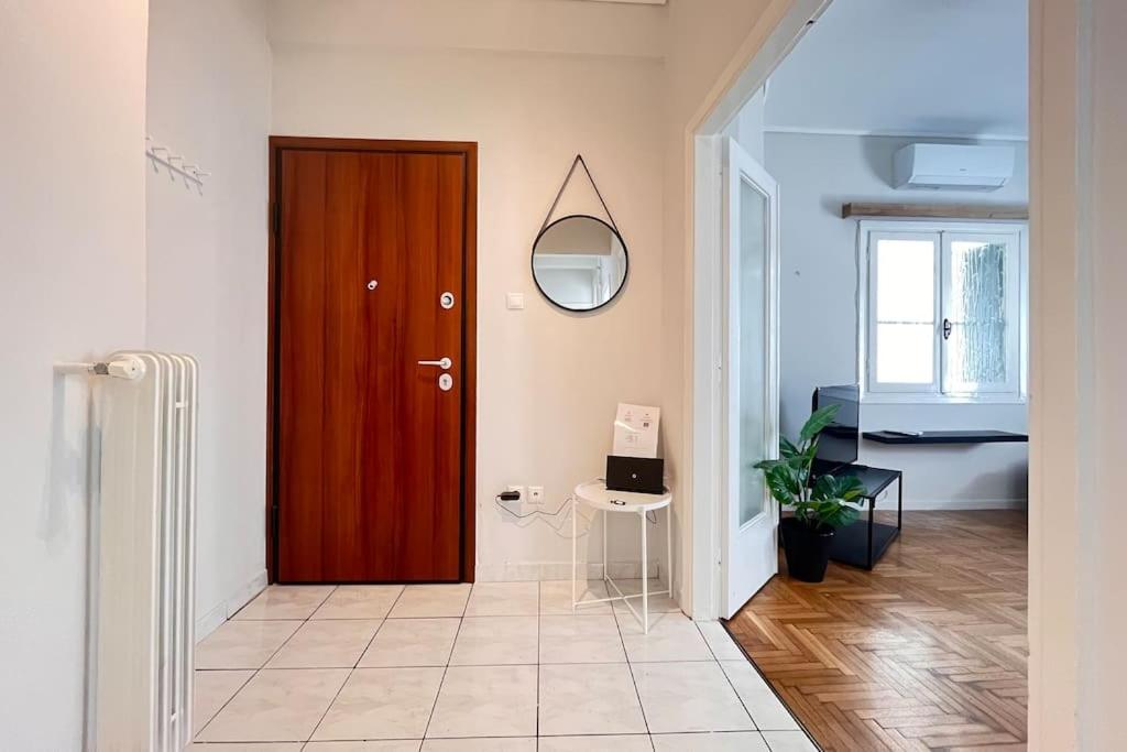 Pame Rentals - 2Bd Home, 4 Min To Acropolis Athens Exterior photo